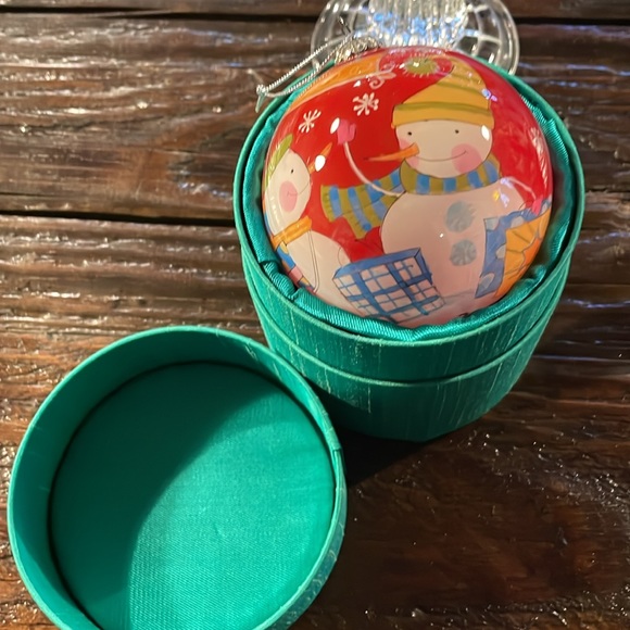 Pier 1 Li Bien Hand-Painted Glass Ornament 2006 - Picture 9 of 9